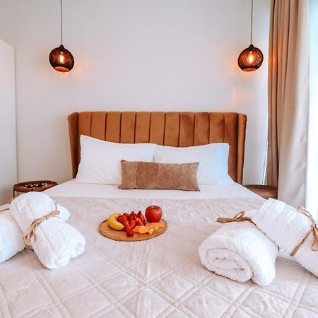 Sithon Diamond Suites 1 니키티 외부 사진