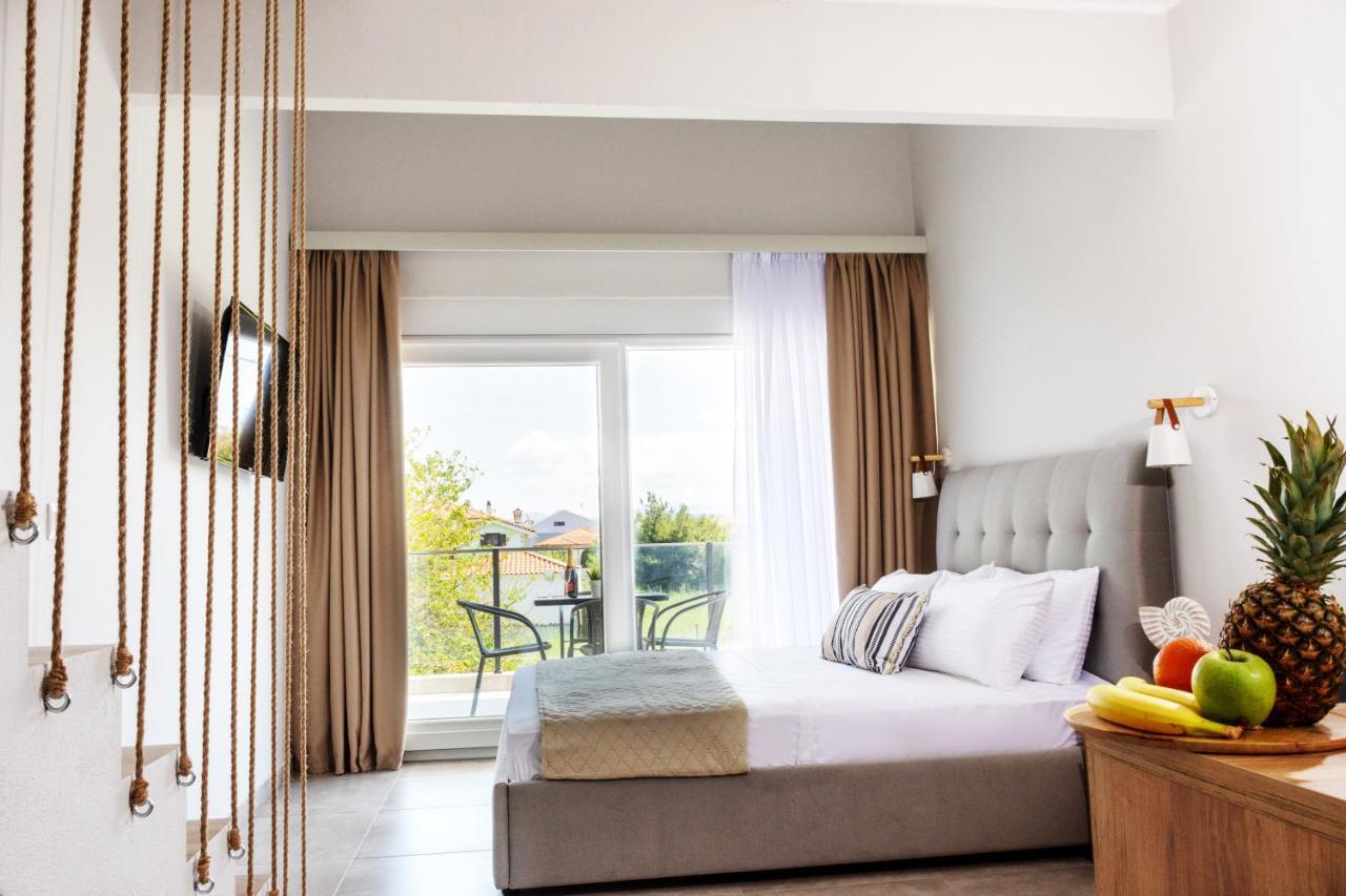 Sithon Diamond Suites 1 니키티 외부 사진