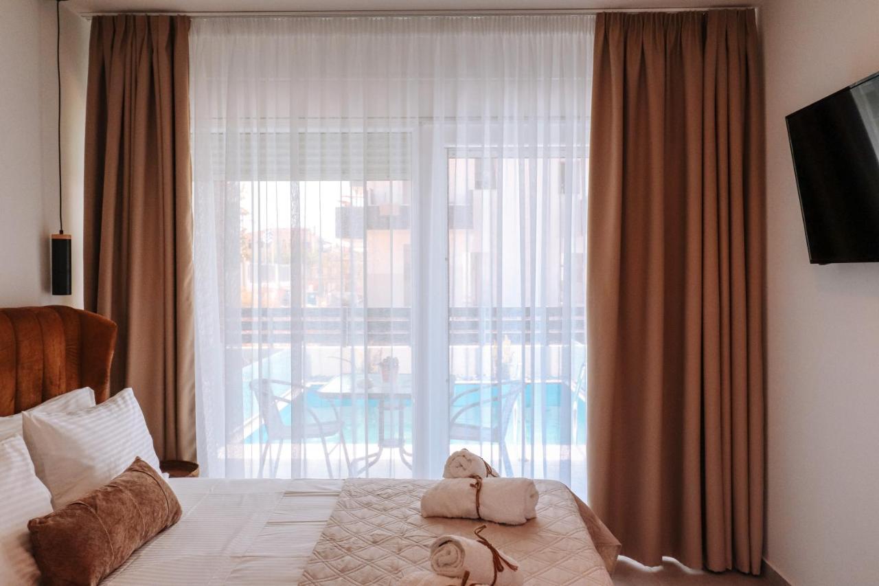 Sithon Diamond Suites 1 니키티 외부 사진