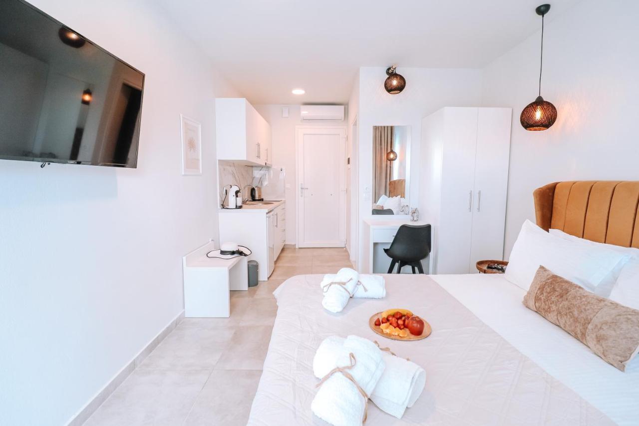 Sithon Diamond Suites 1 니키티 외부 사진