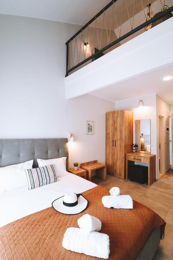 Sithon Diamond Suites 1 니키티 외부 사진